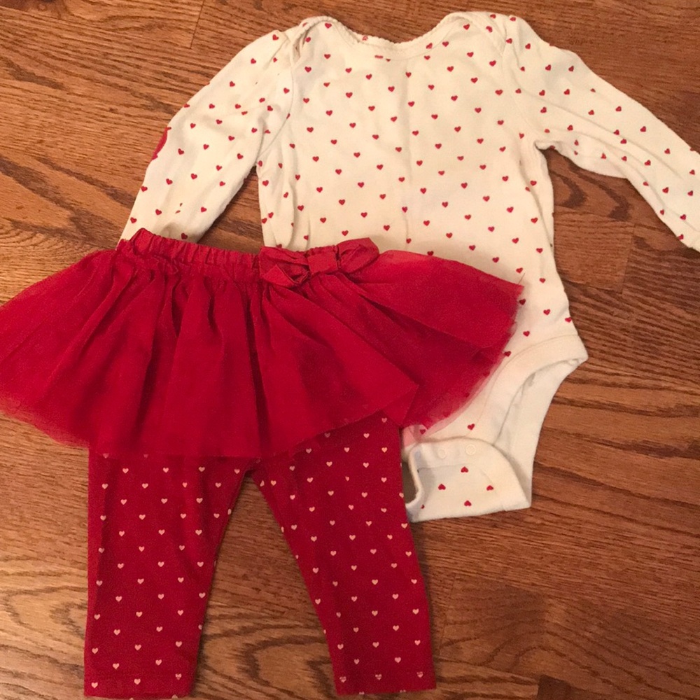 Baby Gap Heart Leggings with Tutu and Onesie